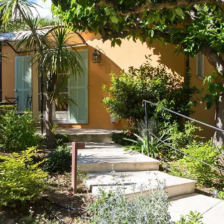 La Bastide De Tropez 5* 쎙뜨호뻬